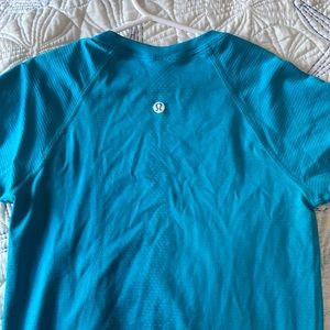 LULULEMON blue swiftly tech size 2